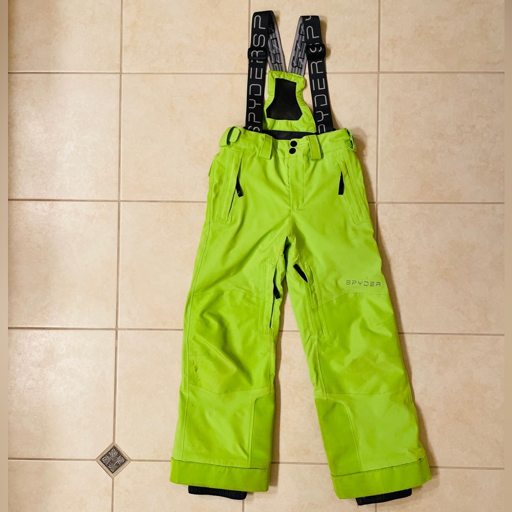 Kid’s Spyder Gortex snow bib, size 8.
